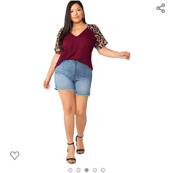 Women's plus size v neck casual blouse - Picture 3 of 8